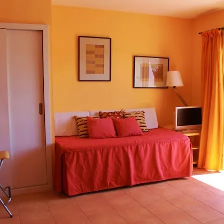 Apartment E15 *