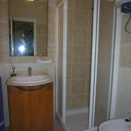 E15 Apartment *